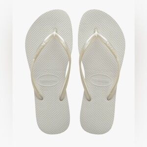 NWT Havaianas Youth Slim Flip Flop